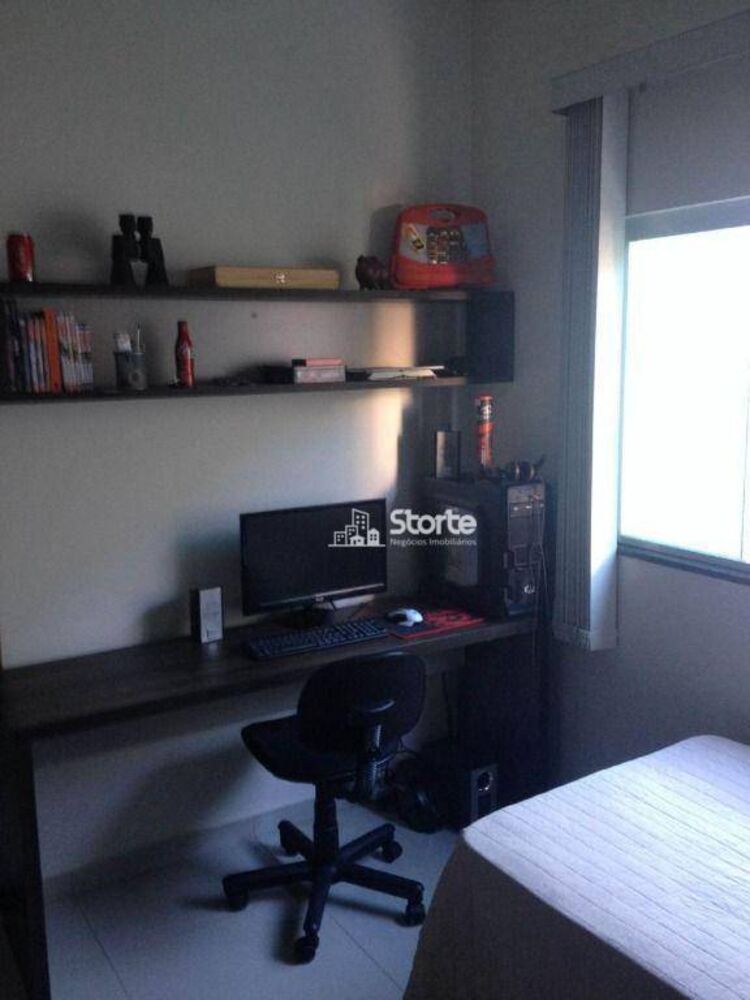 Casa, 3 quartos, 200 m² - Foto 22