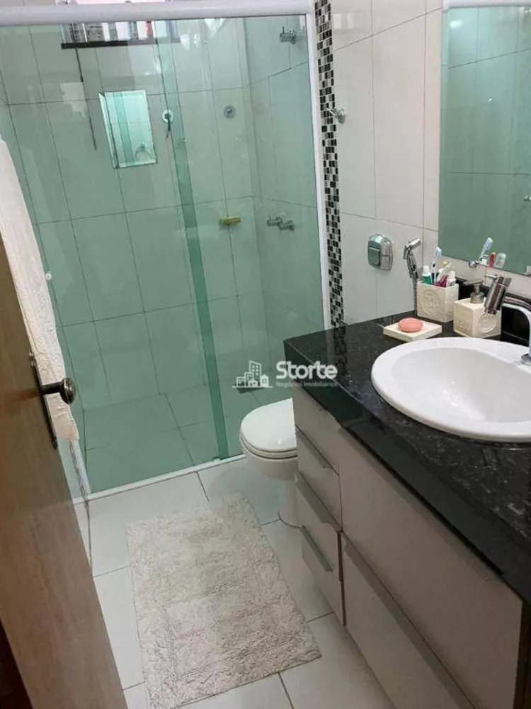 Casa, 3 quartos, 200 m² - Foto 18