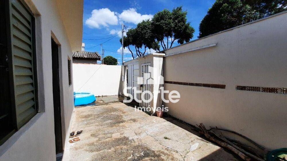 Casa, 3 quartos, 70 m² - Foto 1