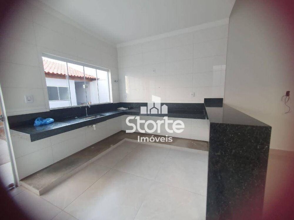 Casa, 3 quartos, 165 m² - Foto 2