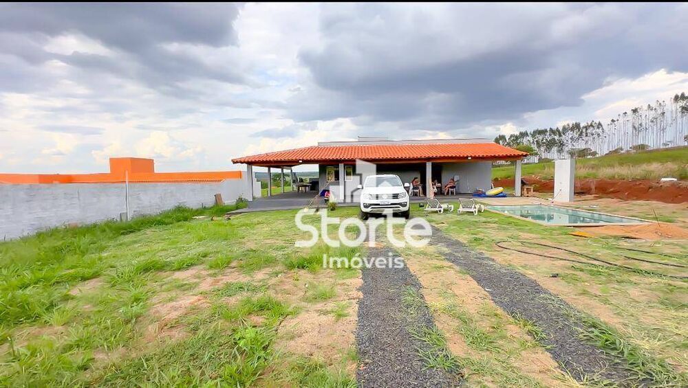 Chácara, 3 quartos, 1230 m² - Foto 1