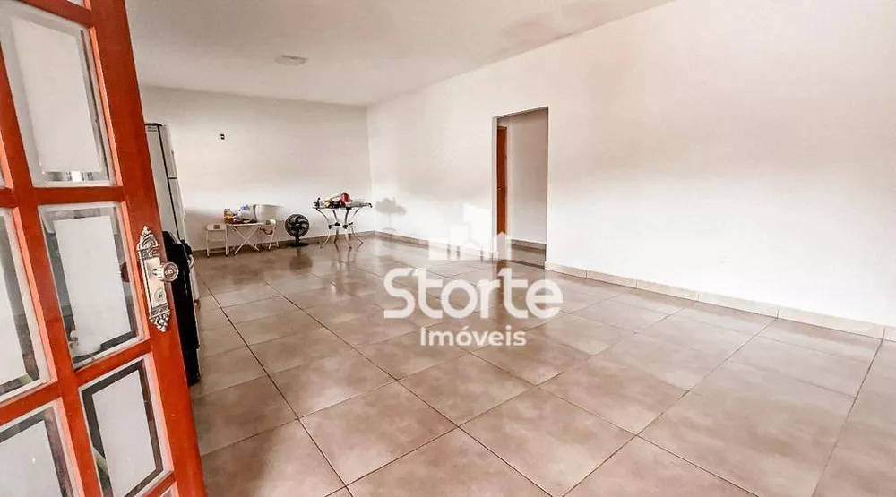 Chácara, 3 quartos, 1230 m² - Foto 7