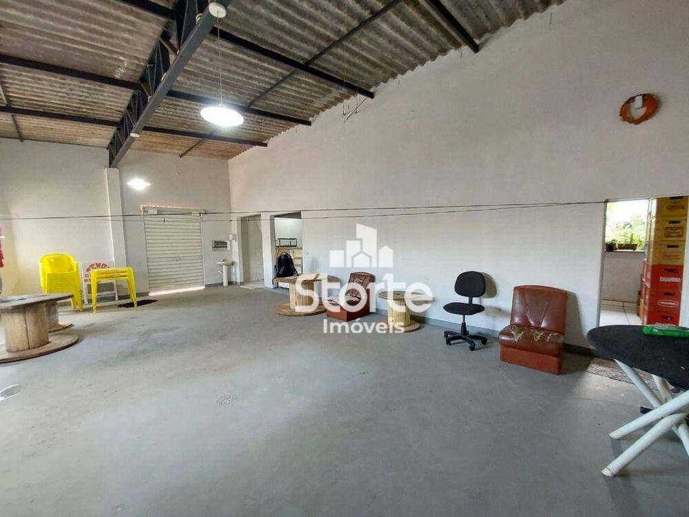 Casa, 2 quartos, 245 m² - Foto 16