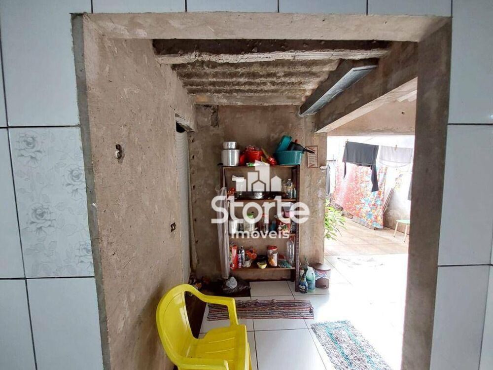 Casa, 2 quartos, 245 m² - Foto 13