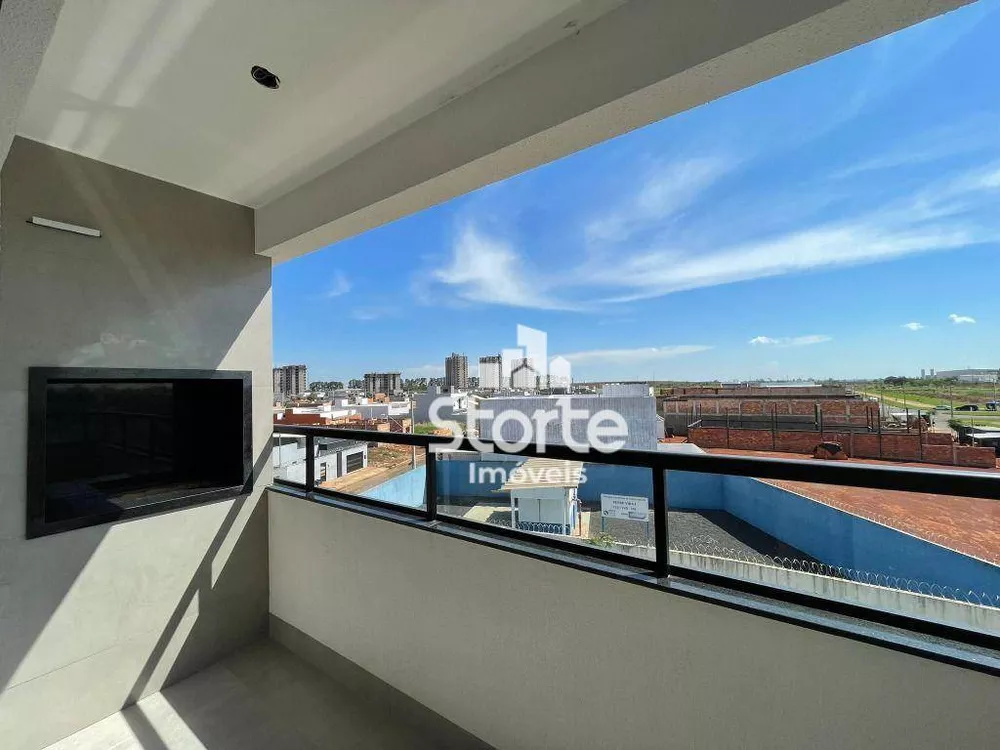 Apartamento à venda com 2 quartos, 115m² - Foto 1