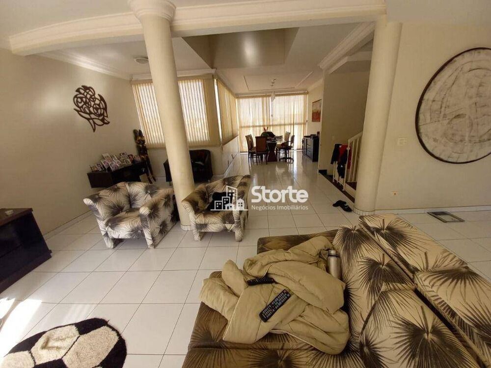 Casa, 5 quartos, 830 m² - Foto 2