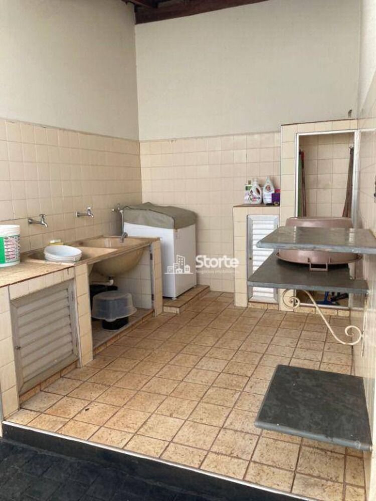 Casa, 5 quartos, 323 m² - Foto 4
