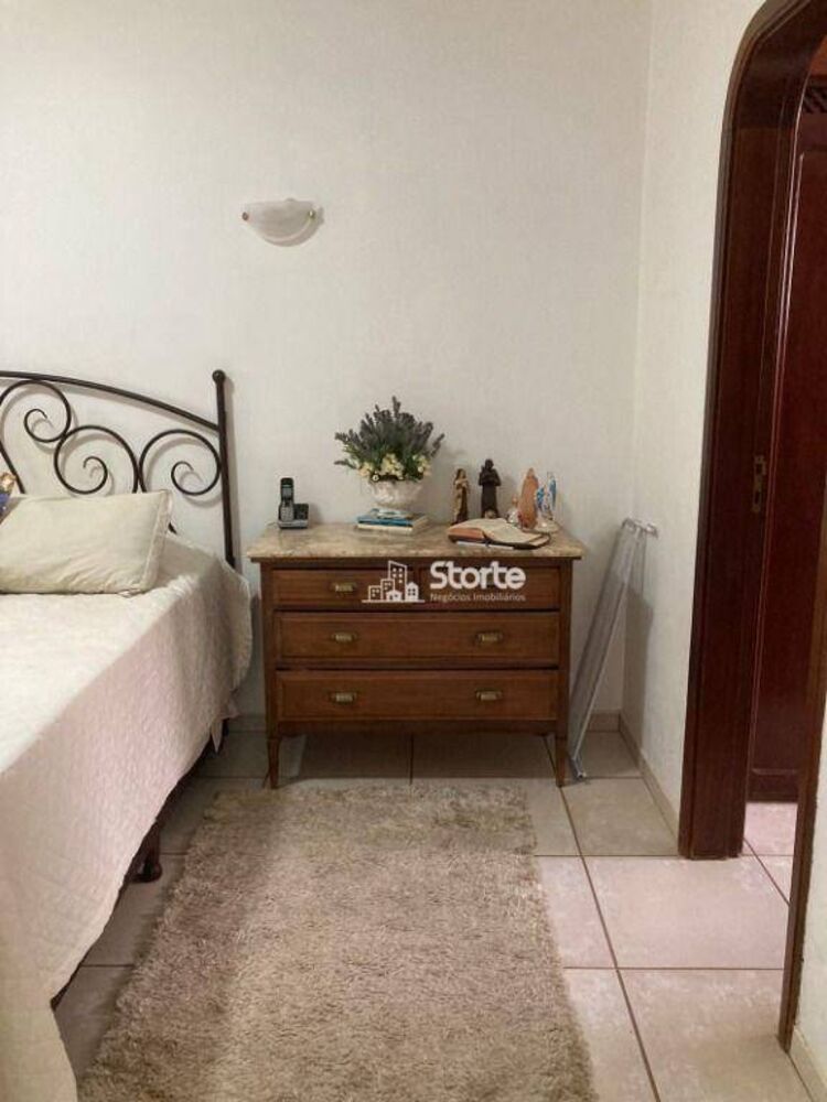 Casa, 5 quartos, 323 m² - Foto 2