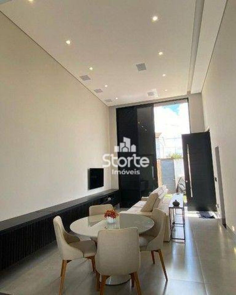 Casa, 3 quartos, 186 m² - Foto 1