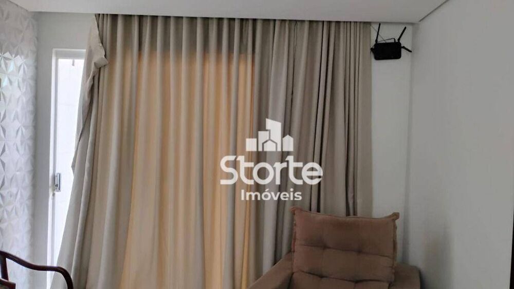 Casa, 3 quartos, 133 m² - Foto 1