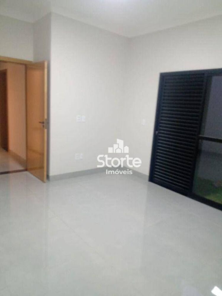 Casa à venda com 3 quartos, 150m² - Foto 9