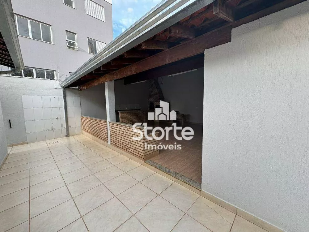 Casa, 3 quartos, 220 m² - Foto 10