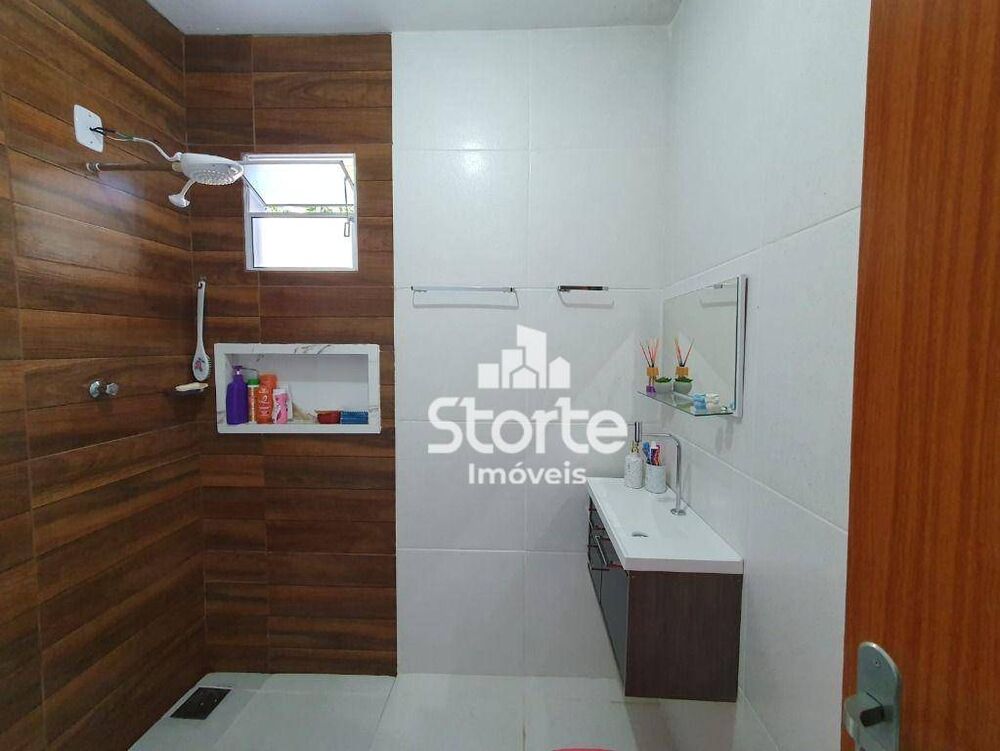 Casa, 3 quartos, 75 m² - Foto 2