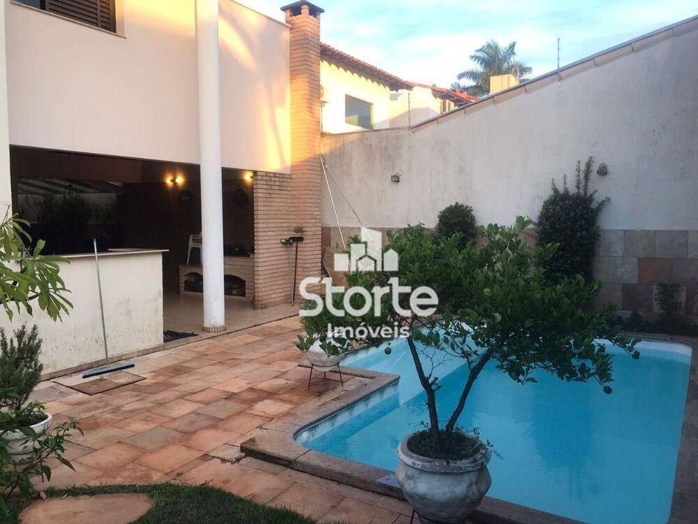 Casa, 3 quartos, 290 m² - Foto 10