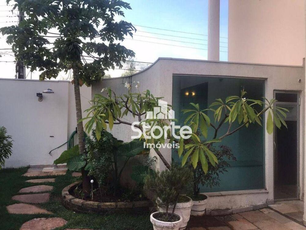 Casa, 3 quartos, 290 m² - Foto 8