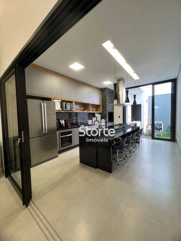 Casa, 3 quartos, 170 m² - Foto 3