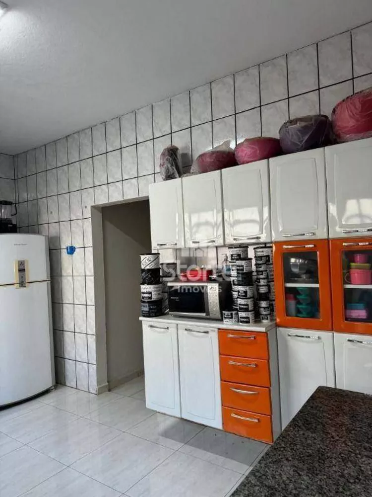 Casa, 4 quartos, 230 m² - Foto 4