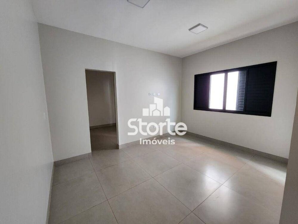 Casa, 3 quartos, 172 m² - Foto 1