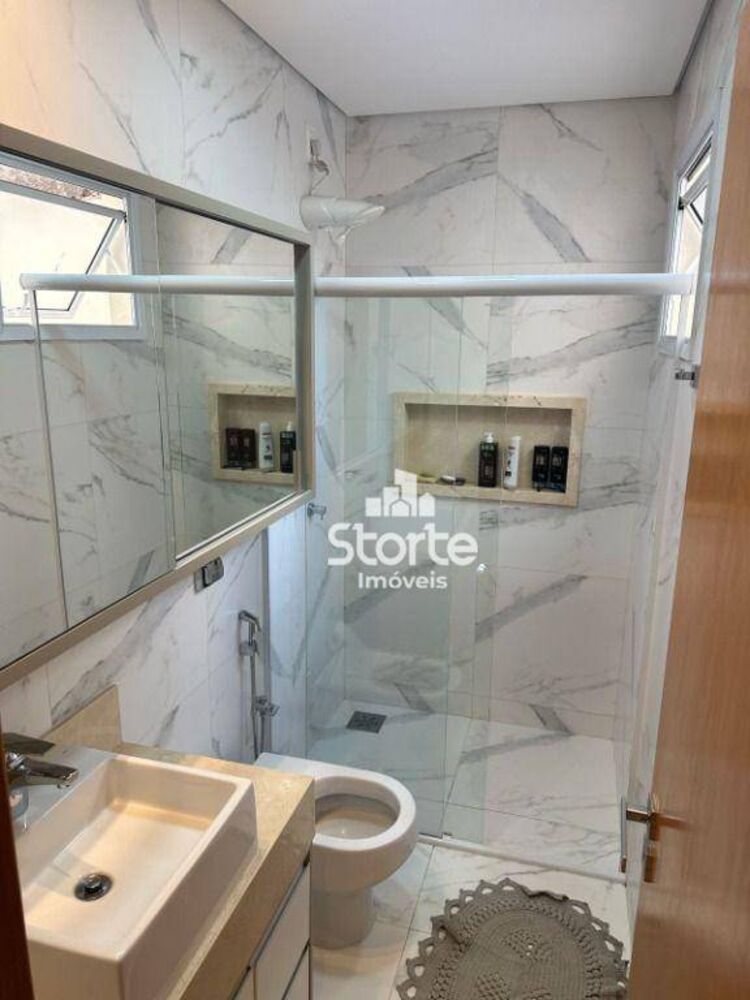 Casa, 3 quartos, 230 m² - Foto 3