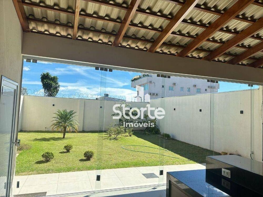 Casa, 3 quartos, 230 m² - Foto 1