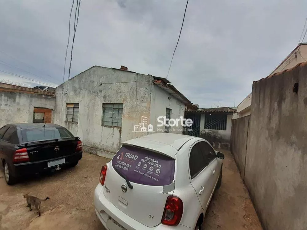 Casa, 8 quartos, 210 m² - Foto 9