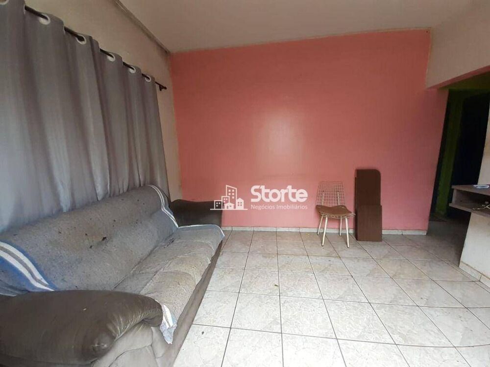 Casa, 8 quartos, 210 m² - Foto 1