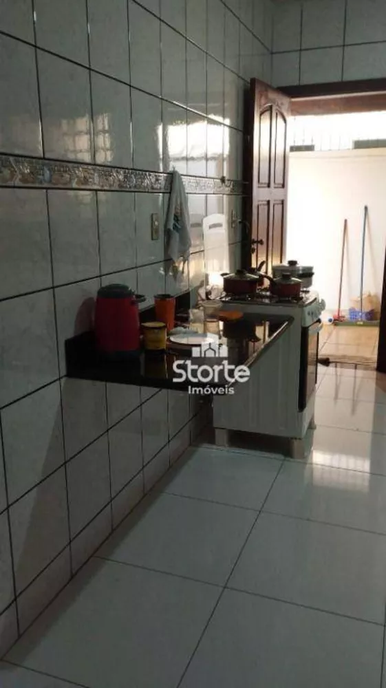 Casa, 3 quartos, 180 m² - Foto 2
