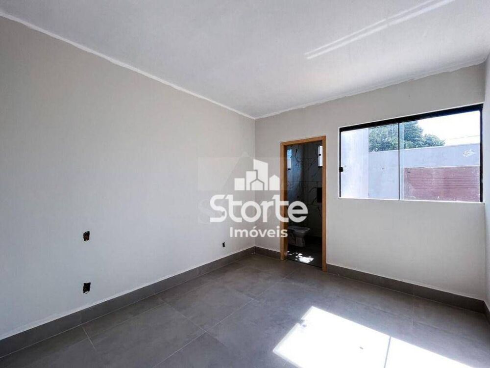 Casa, 3 quartos, 75 m² - Foto 2