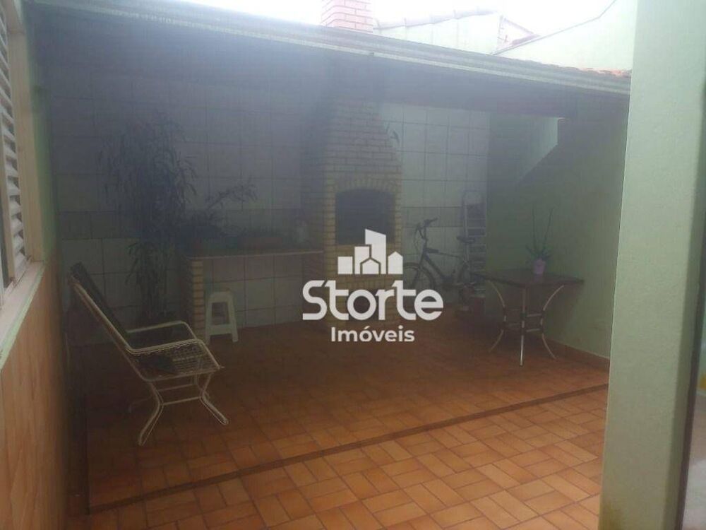 Casa, 3 quartos, 235 m² - Foto 4