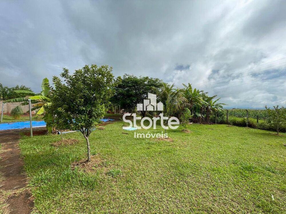 Chácara à venda com 1 quarto, 120m² - Foto 2
