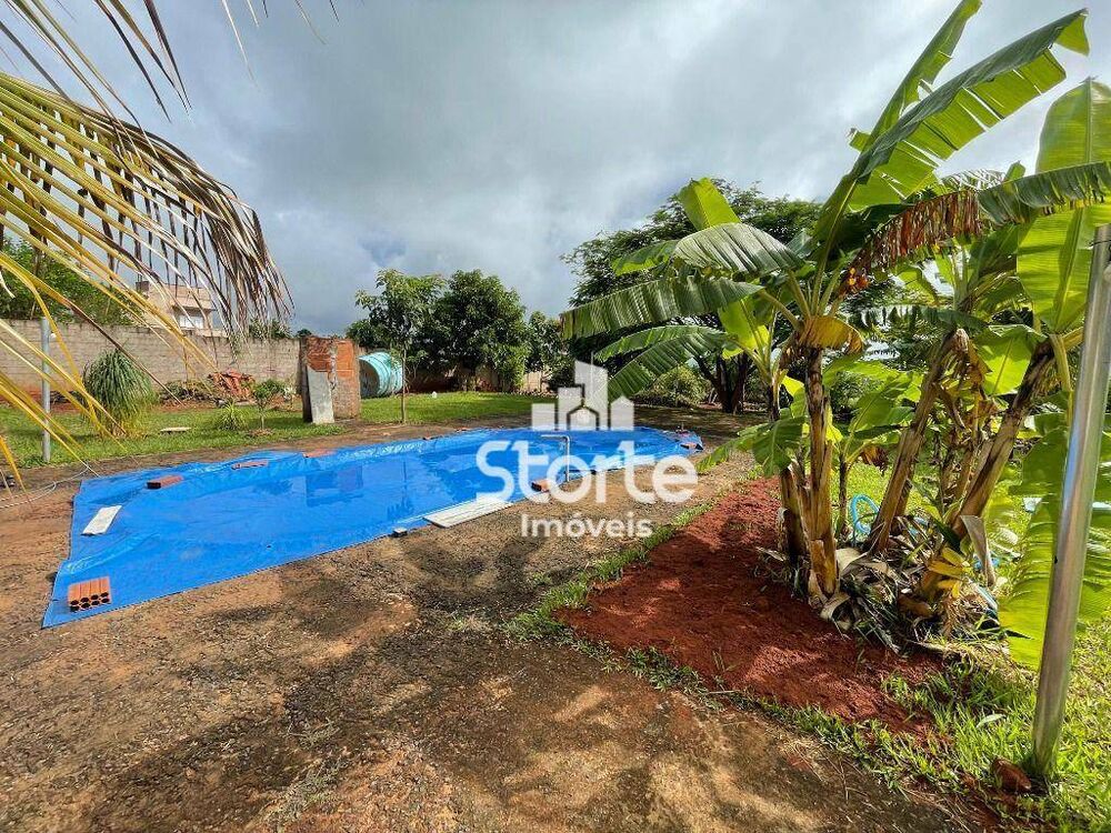 Chácara à venda com 1 quarto, 120m² - Foto 1