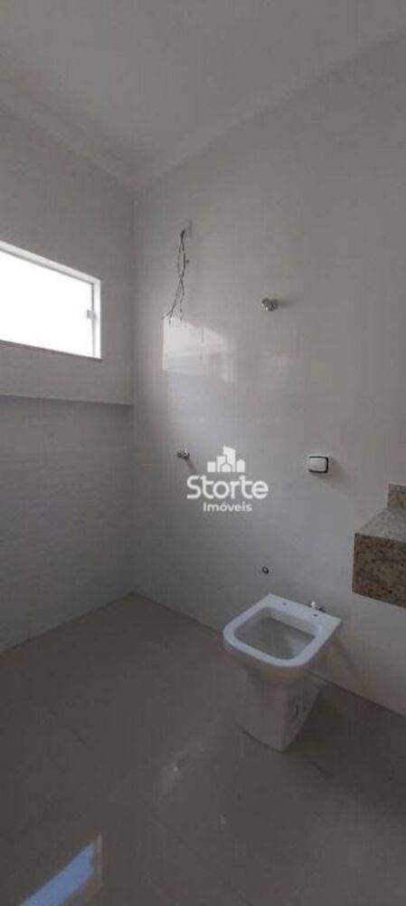 Casa, 2 quartos, 70 m² - Foto 1