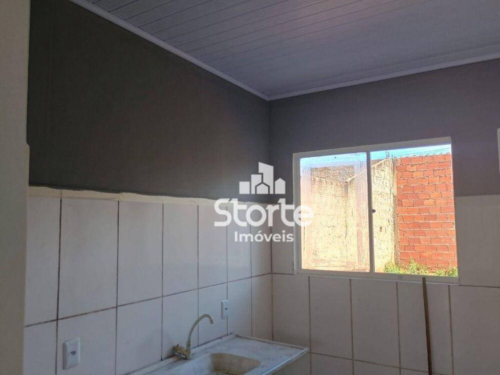 Casa, 2 quartos, 44 m² - Foto 1