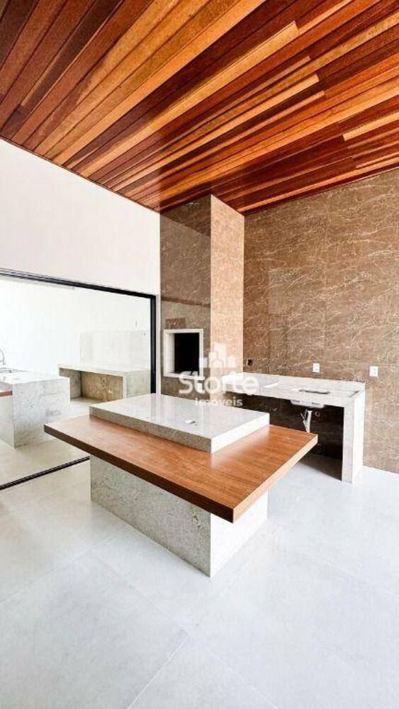 Casa, 3 quartos, 175 m² - Foto 1