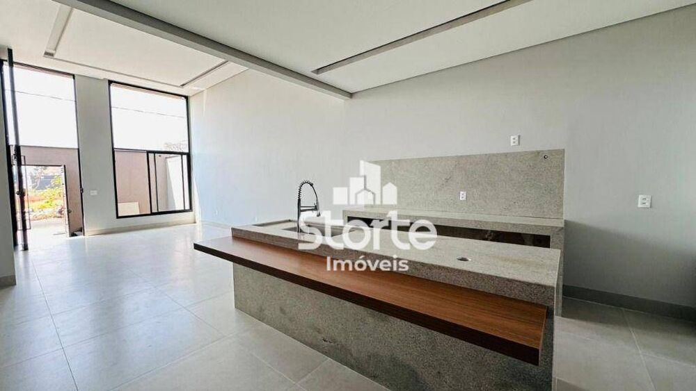 Casa, 3 quartos, 175 m² - Foto 4