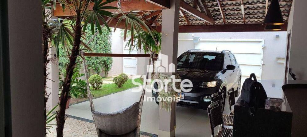 Casa, 3 quartos, 160 m² - Foto 1