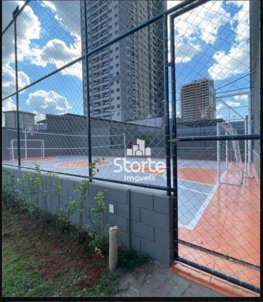 Apartamento para alugar com 3 quartos, 117m² - Foto 2