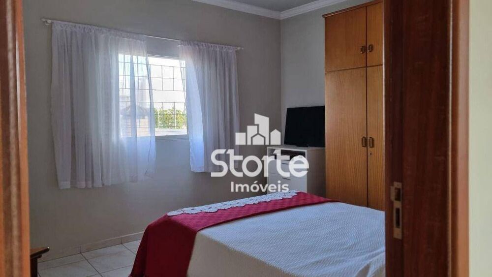 Casa, 4 quartos, 354 m² - Foto 3