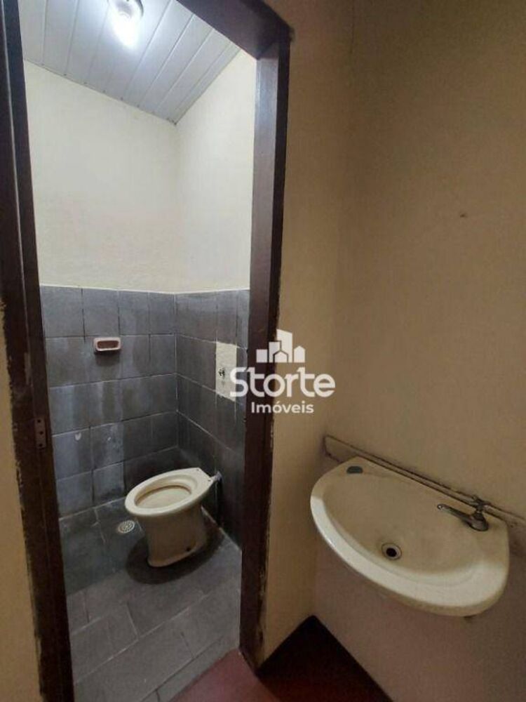 Casa, 2 quartos, 184 m² - Foto 3