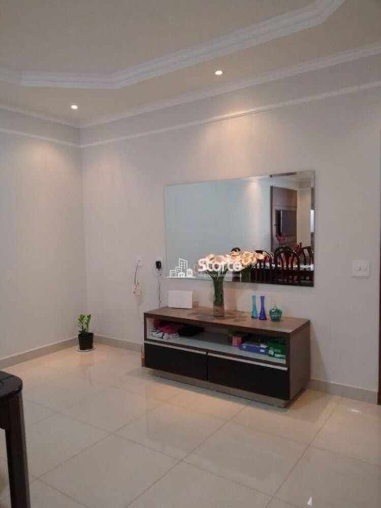 Casa, 3 quartos, 230 m² - Foto 1