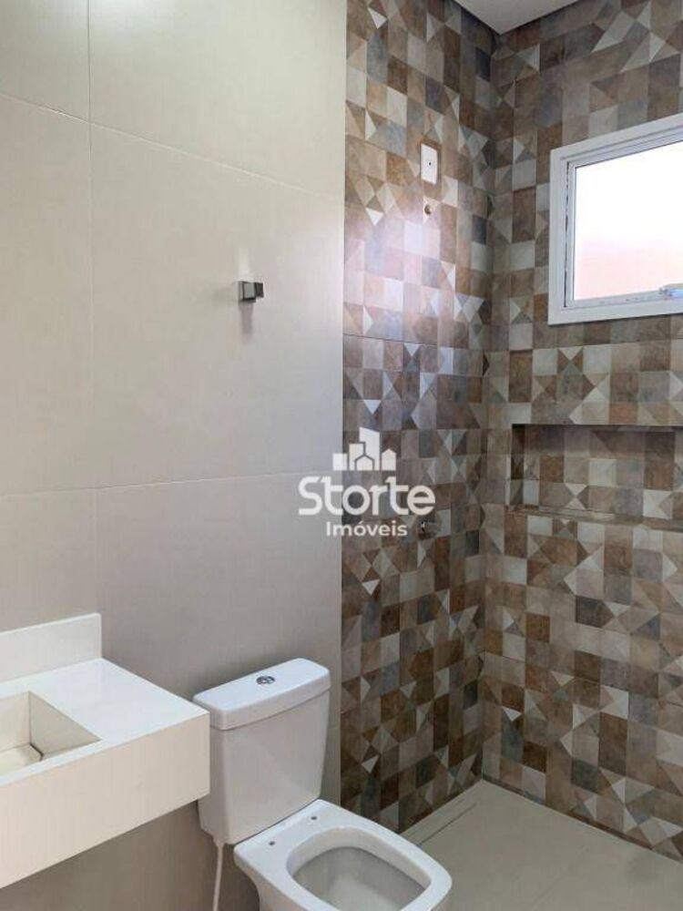 Casa, 3 quartos, 211 m² - Foto 3