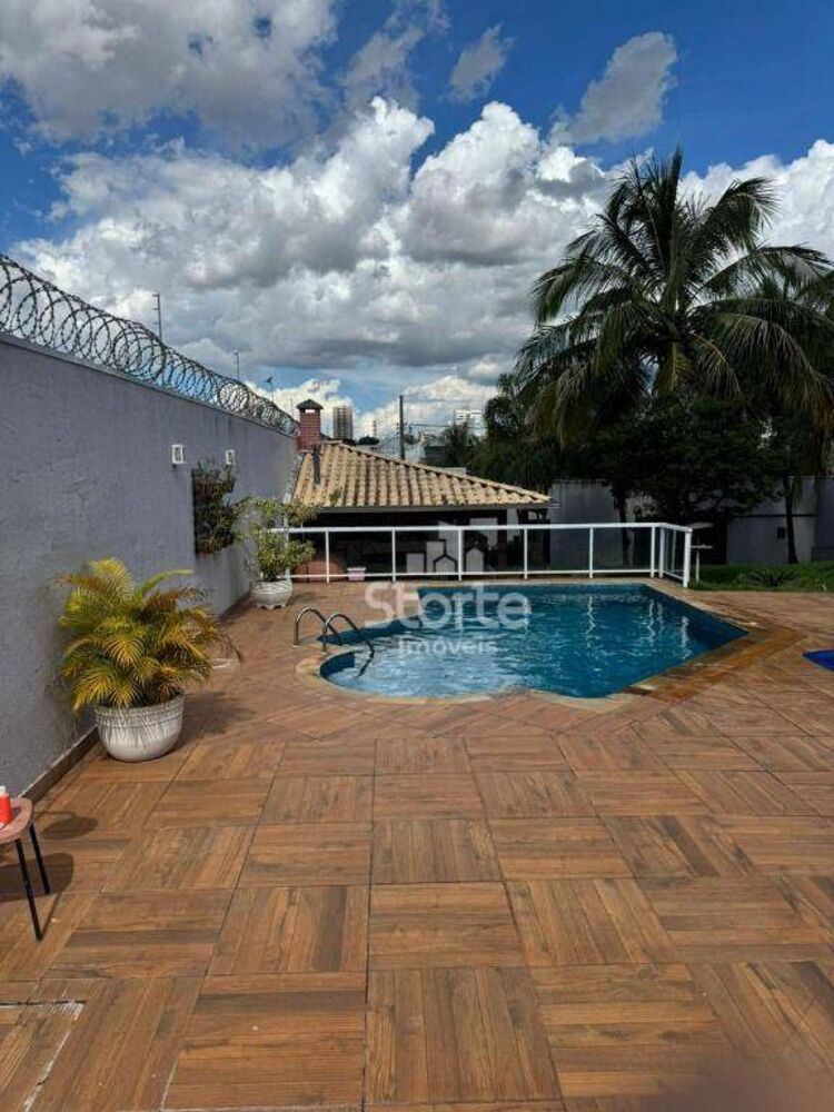 Casa, 5 quartos, 380 m² - Foto 5