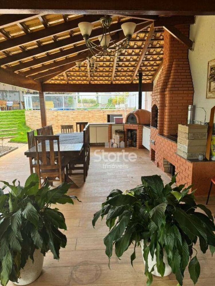 Casa, 5 quartos, 380 m² - Foto 2