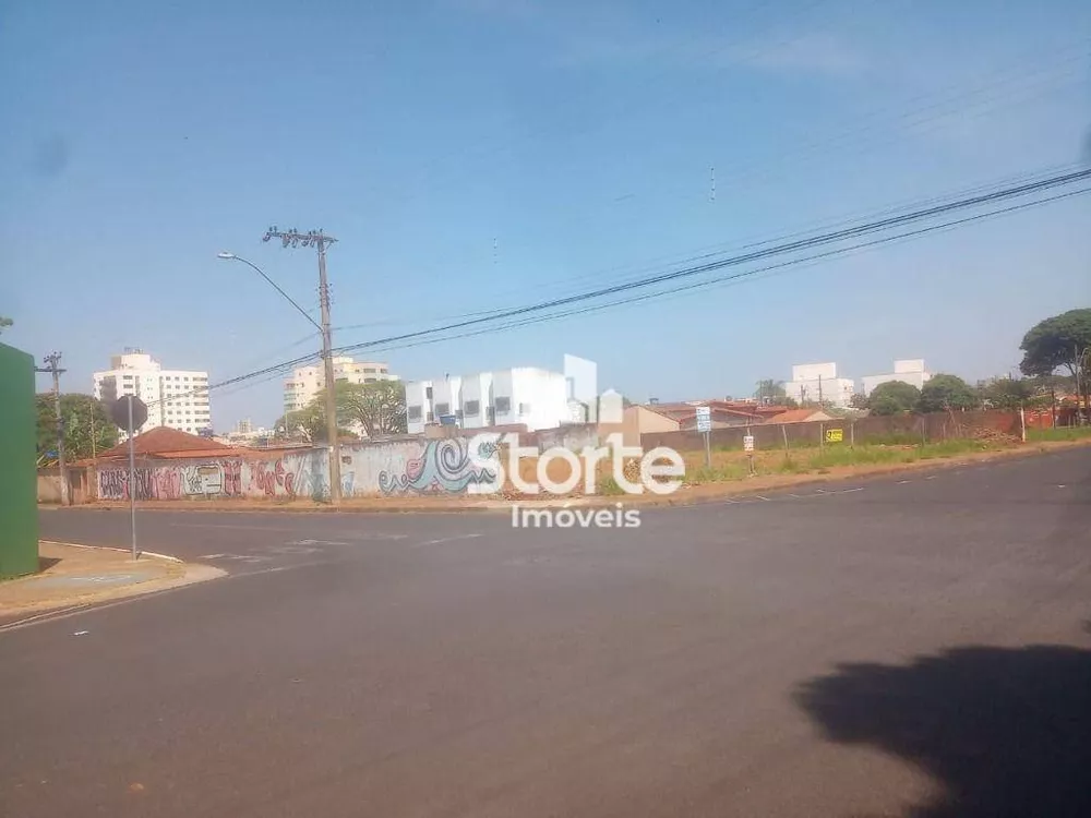 Terreno, 1400 m² - Foto 2