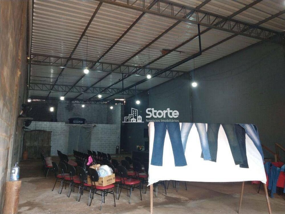 Depósito-Galpão, 240 m² - Foto 1