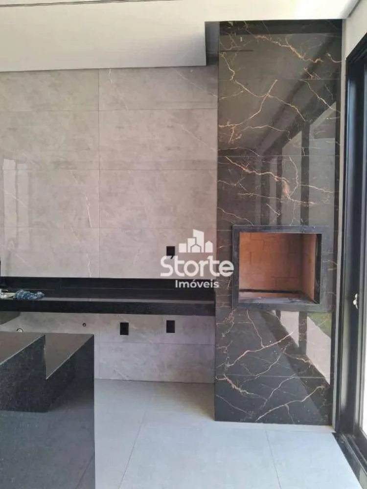 Casa, 3 quartos, 162 m² - Foto 2