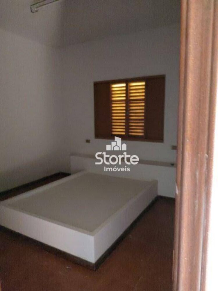 Casa, 3 quartos, 127 m² - Foto 2