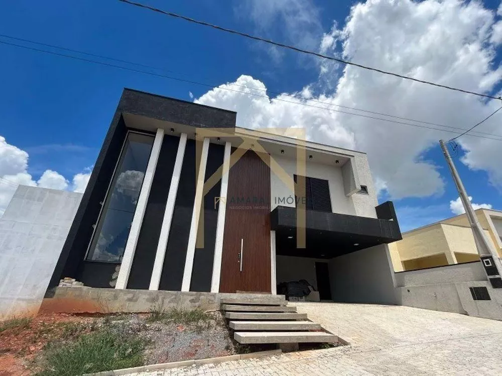 Casa de Condomínio à venda com 3 quartos, 254m² - Foto 2