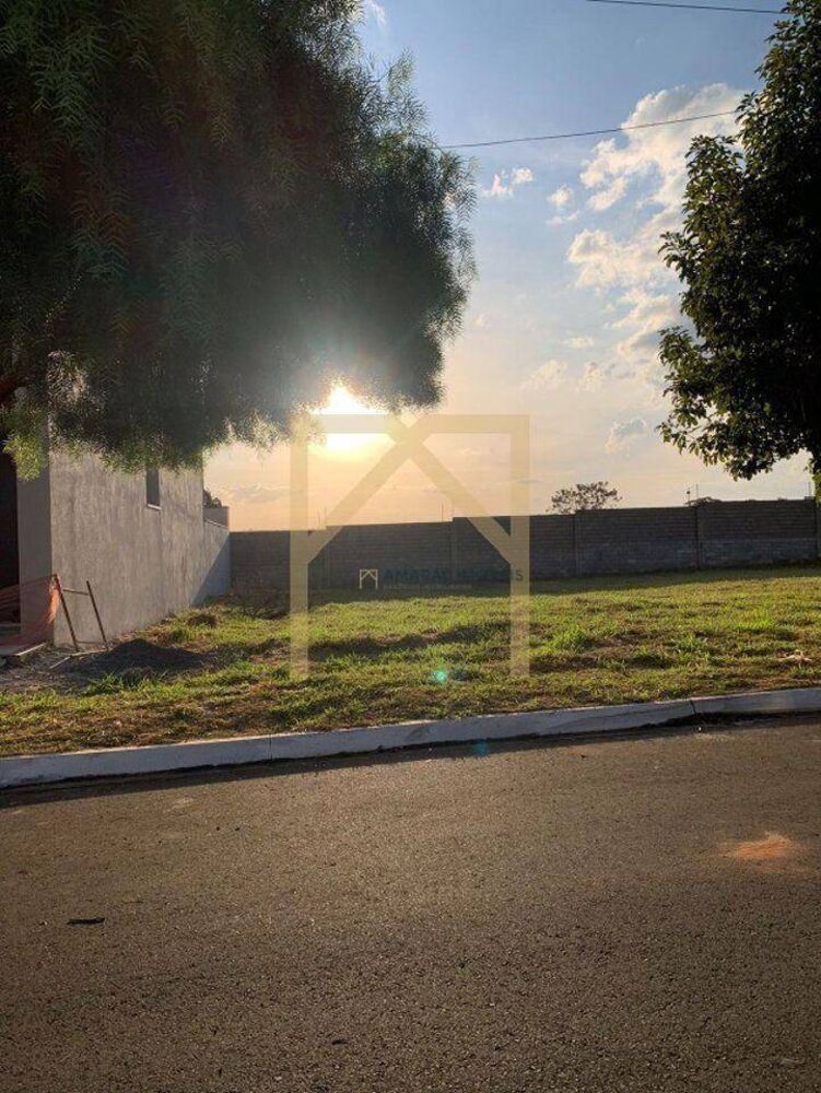 Loteamento e Condomínio, 225 m² - Foto 1