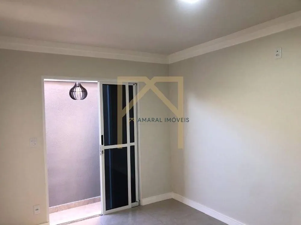 Casa, 5 quartos, 200 m² - Foto 1